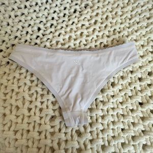 LULULEMON Swimwear (6)